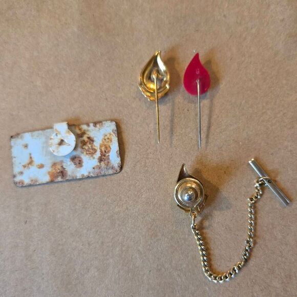 Vintage Red Cross Pins & Tie Tack Lapel Pin Set - Picture 2 of 6